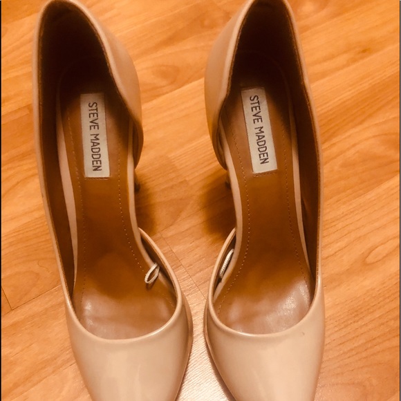 Steve Madden Nude Pumps - Picture 3 of 5